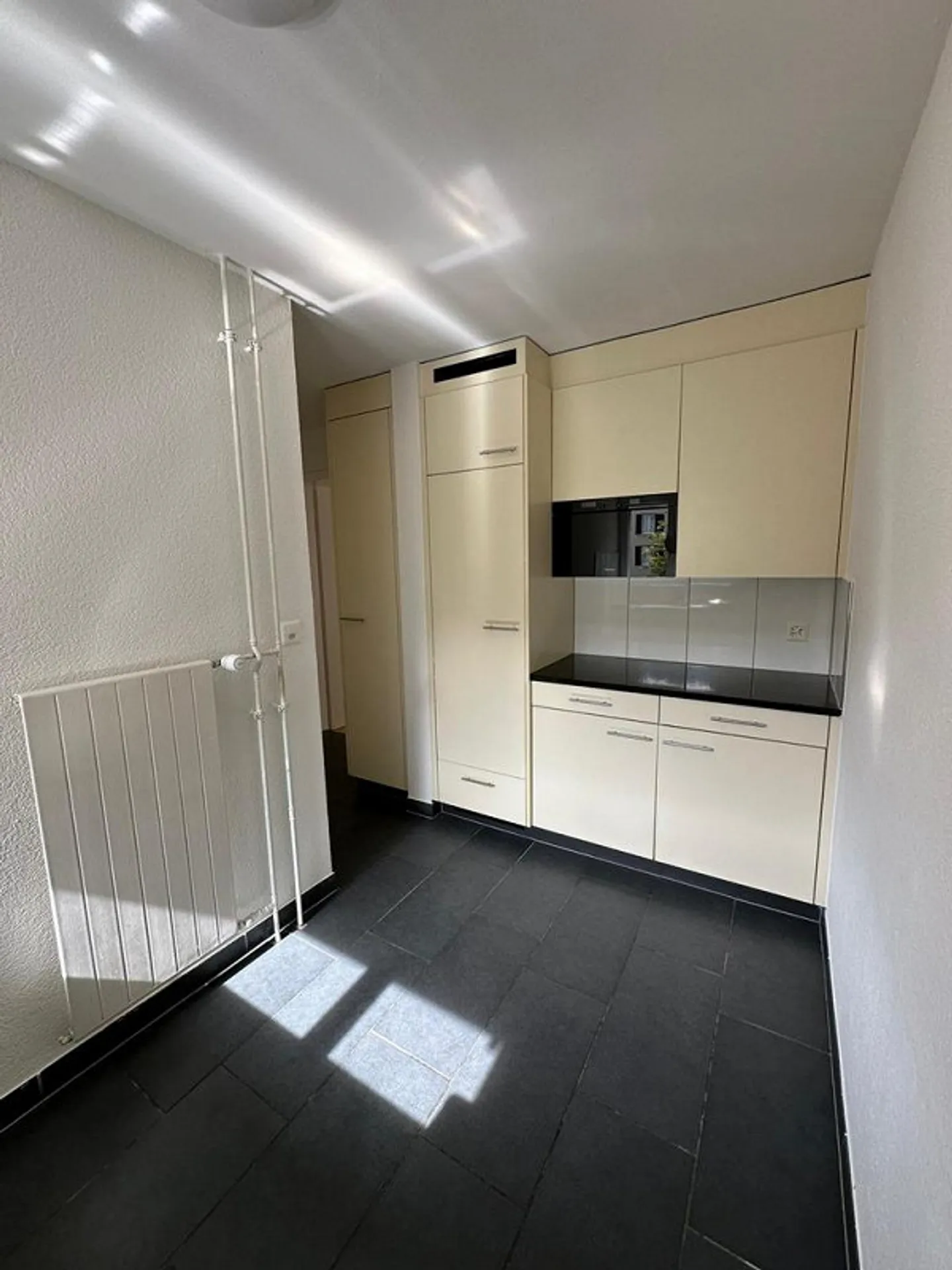 Bell'appartamento nel quartiere 4 - Limitato fino al 30.09.2027 - Foto 5 di 8