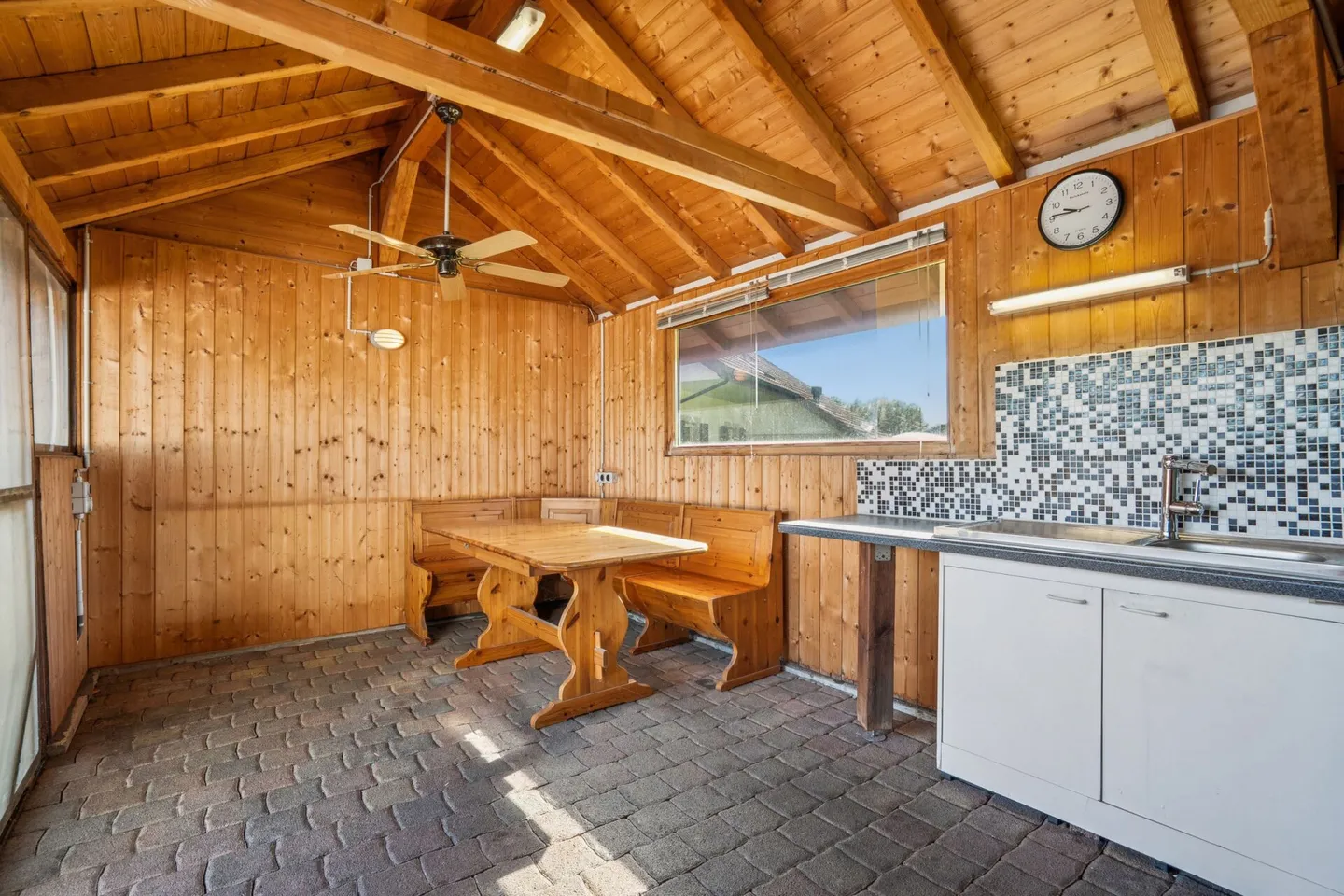 Single-family house with generous plot & versatile usage options - Photo 29 of 32