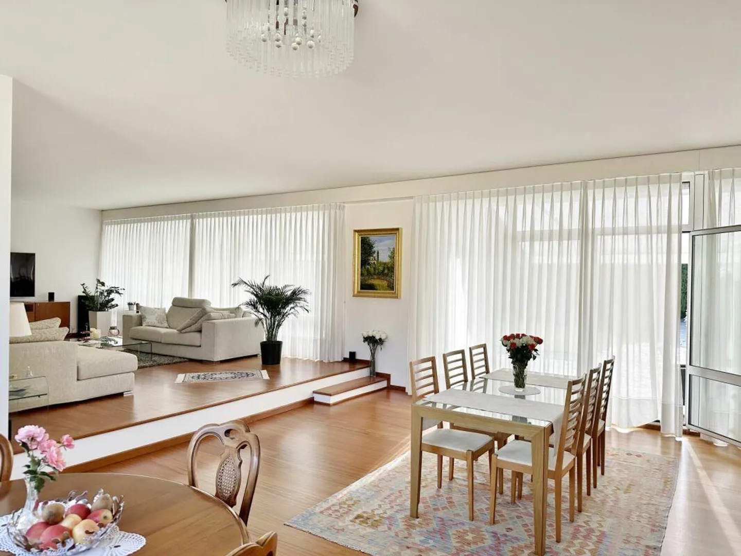 Magnifica villa con piscina interna - Foto 8 di 13