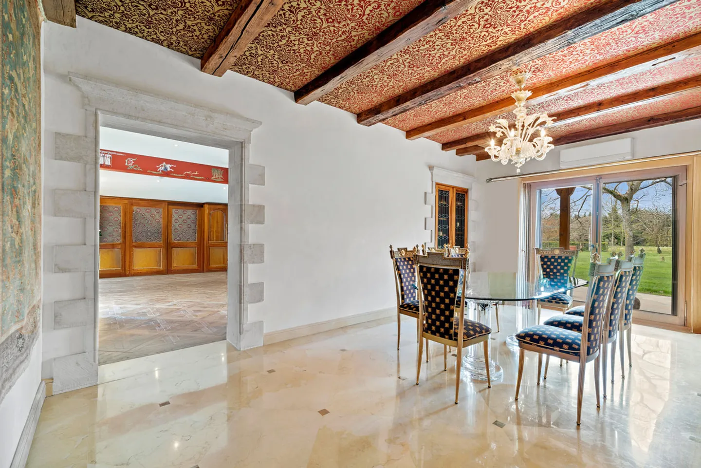 Exceptional property of 2 hectares, pond, river, near Lausanne - Photo 10 of 16