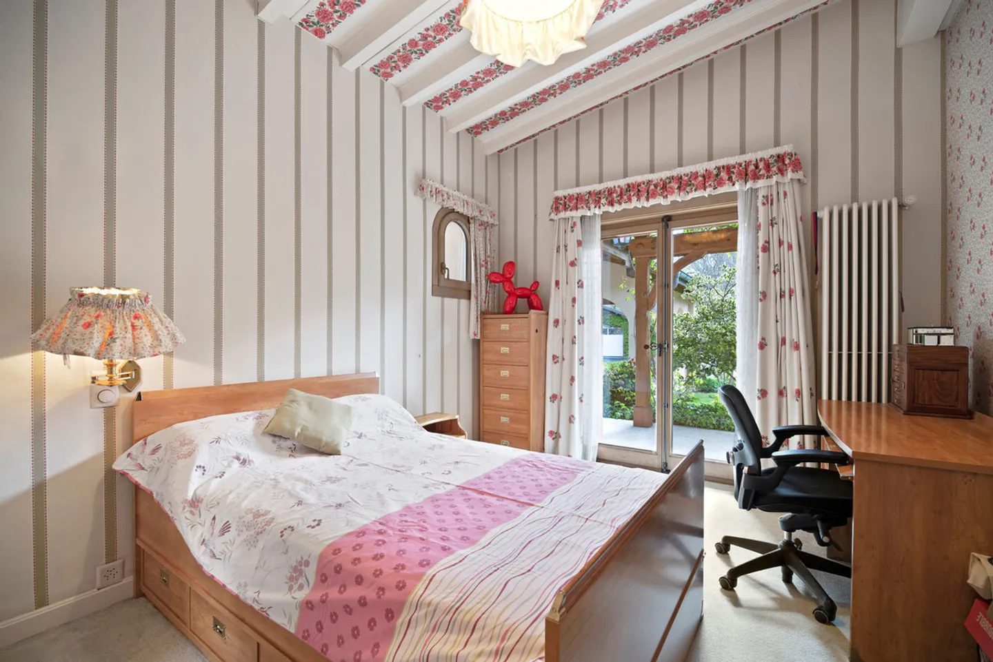 Exceptional property of 2 hectares, pond, river, near Lausanne - Photo 13 of 16