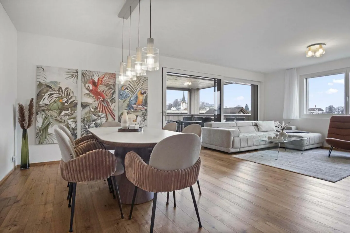 Appartamento moderno di 3,5 stanze (costruito nel 2023) con grande loggia, parcheggio sotterraneo... - Foto 4 di 16