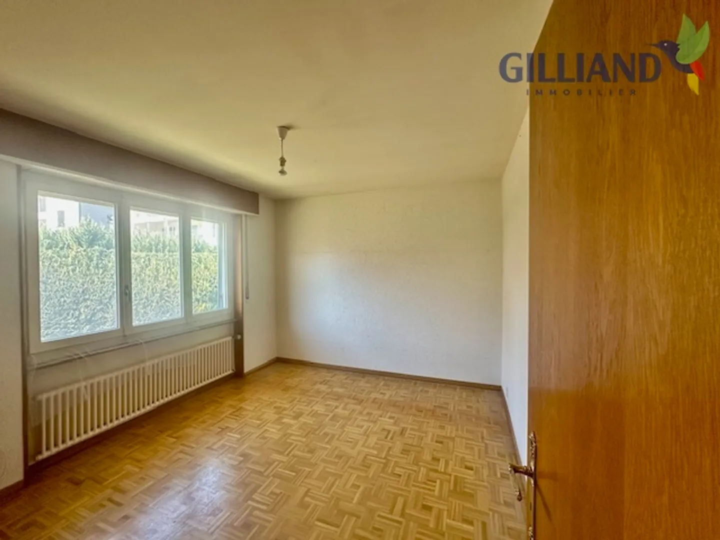 Schöne 5,5-Zimmer-Einzelvilla mit Studio im Herzen von Lucens - Foto 8 von 28