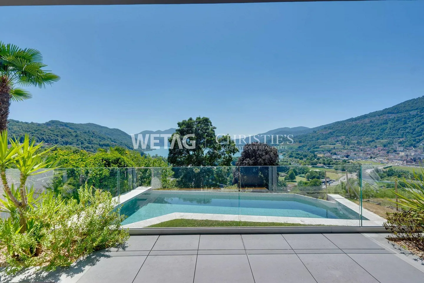 Lugano-Muzzano: spacious villa with pool & view of Lake Lugano for sale - Photo 2 of 13