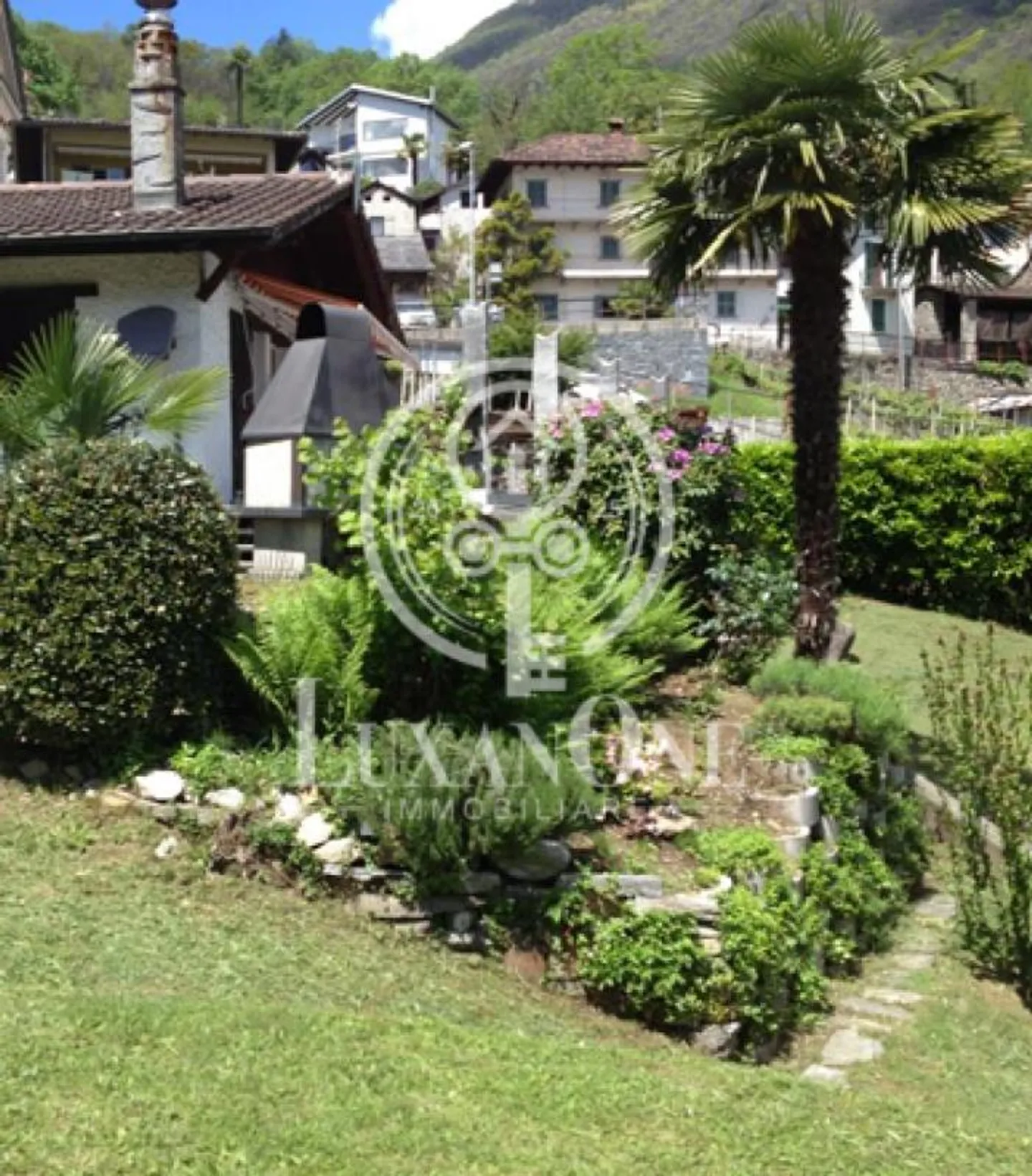 Unique holiday property with dependance, view and privacy - Photo 4 of 6