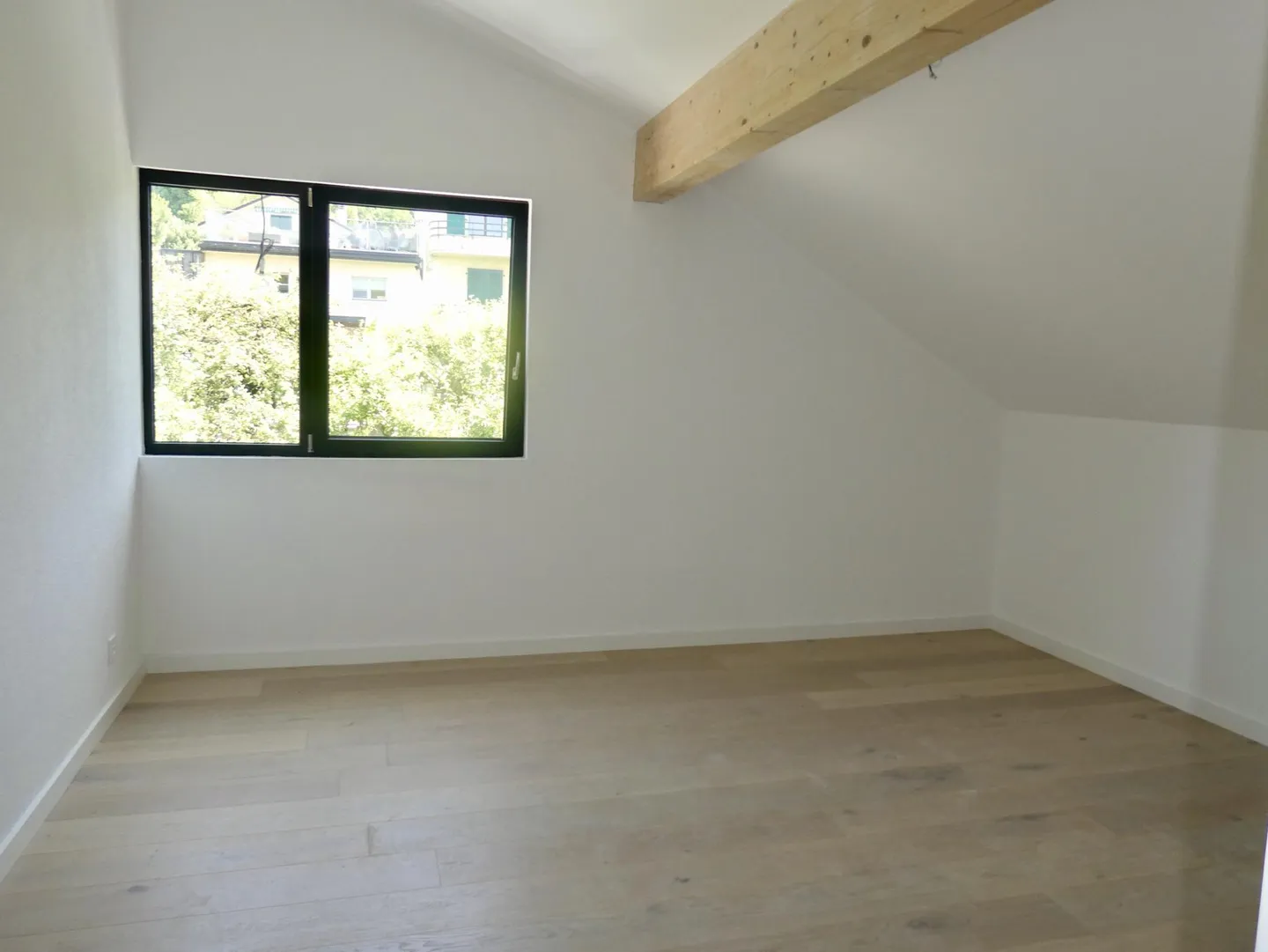 Appartamento Incantevole con Vista Lago - Foto 4 di 5