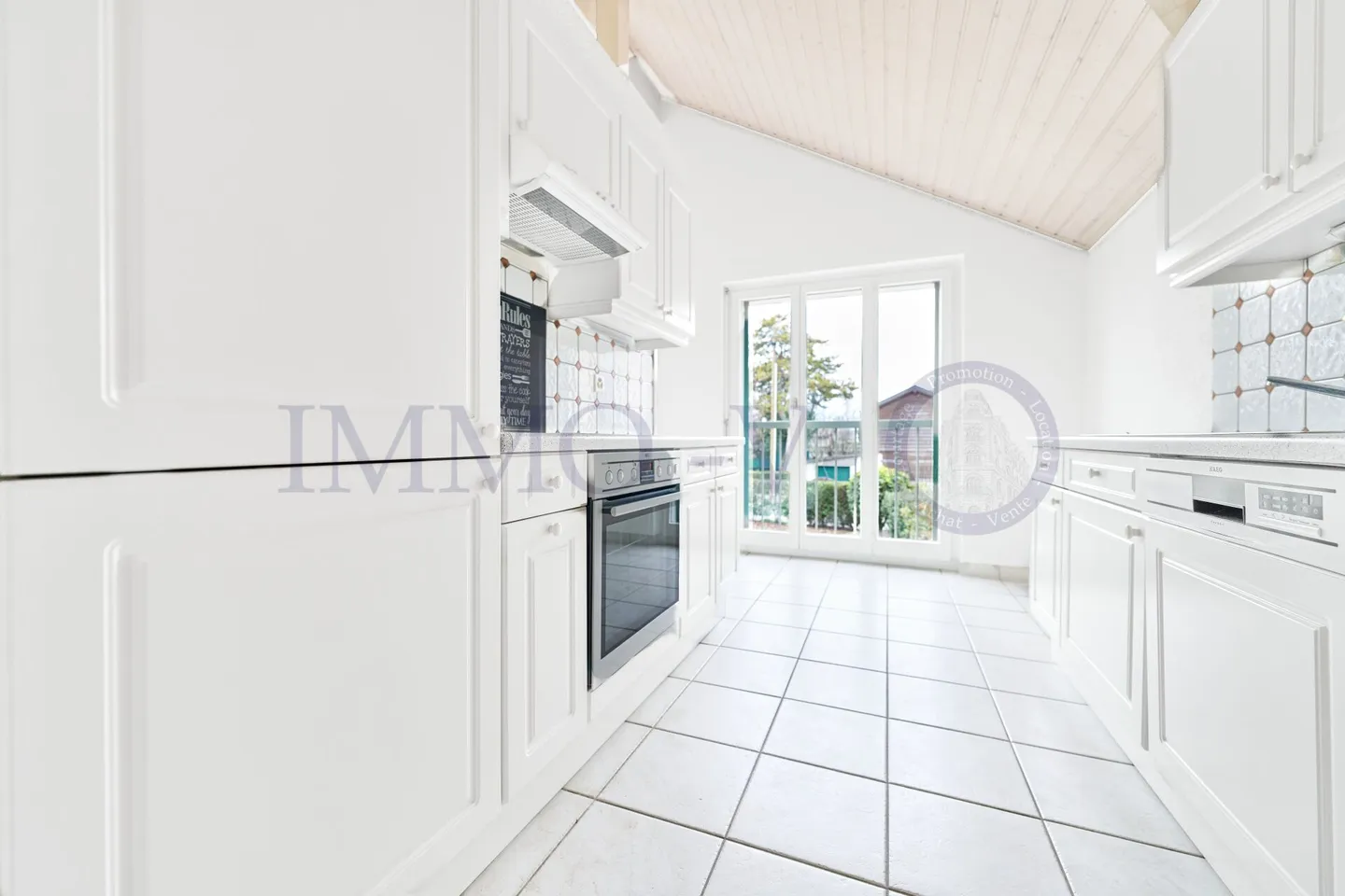 SPAZIOSO DUPLEX CON POSIZIONE IDEALE - Foto 4 di 8