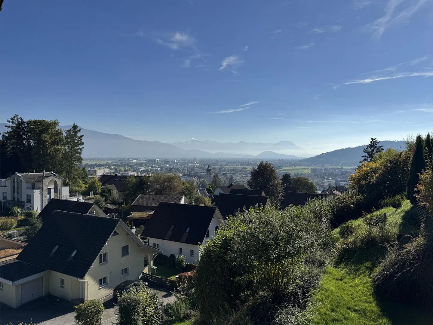 Einmaliges Wohnhaus mit toller Aussicht - Foto 3 von 25