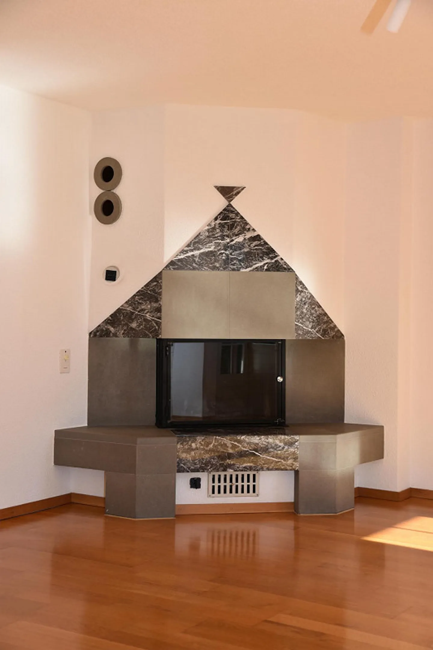Einmaliges Wohnhaus mit toller Aussicht - Foto 9 von 25