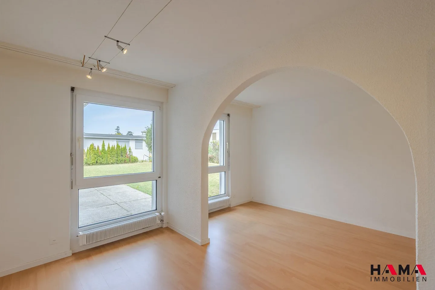 Geräumiges 6.5-Zimmer-Terrassenhaus mit Sauna und Pool an bester Lage in Zofingen zu vermieten - Foto 9 von 30