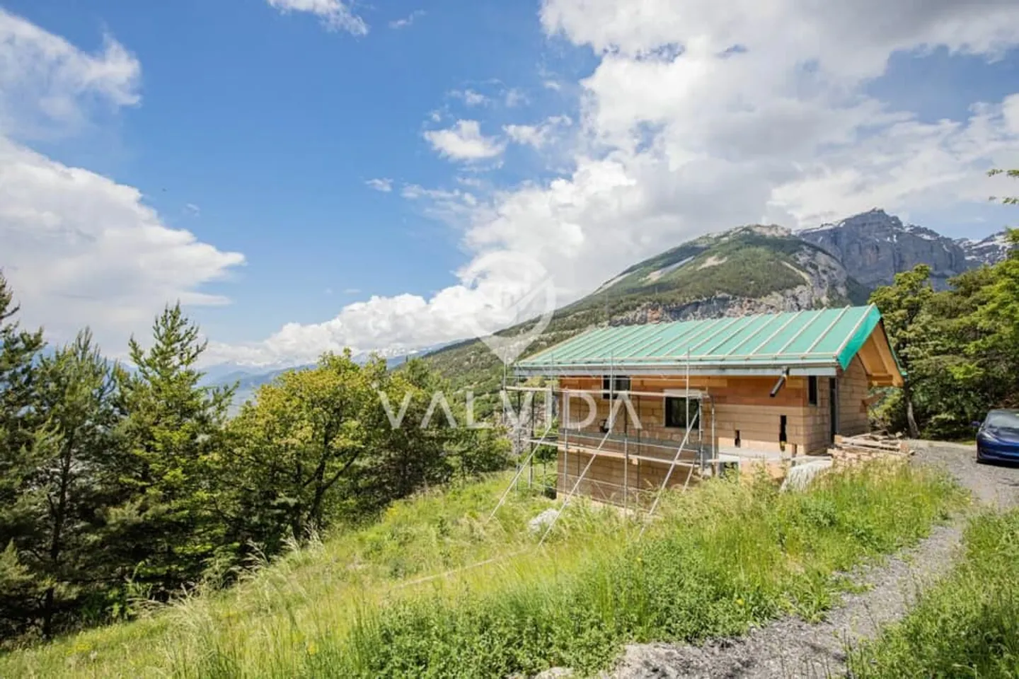 Single-family house in the midst of nature - Photo 2 of 13