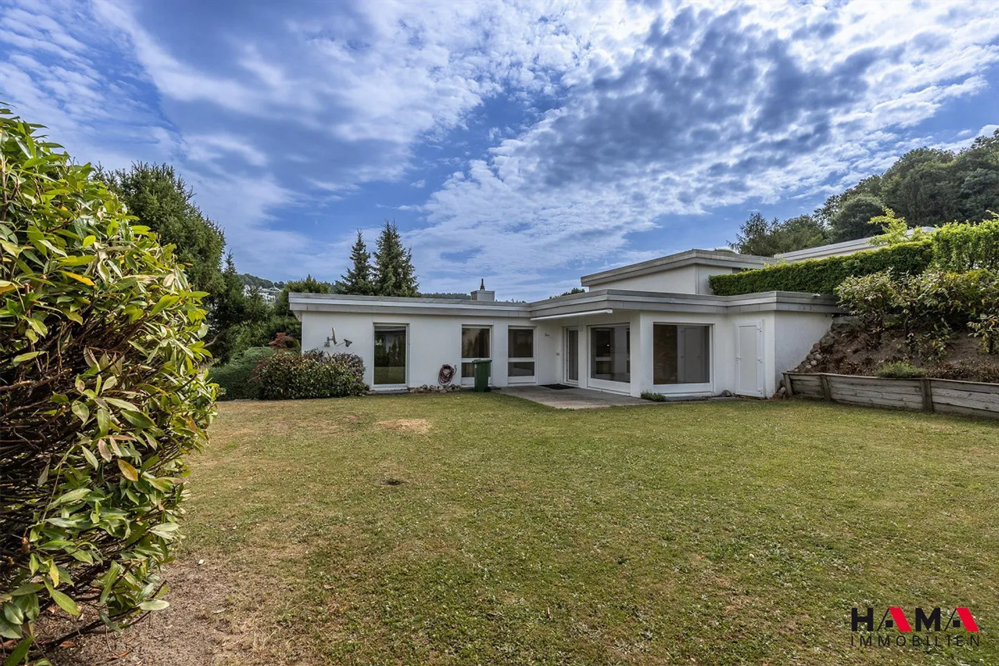 Geräumiges 6.5-Zimmer-Terrassenhaus mit Sauna und Pool an bester Lage in Zofingen zu vermieten - Foto 3 von 30