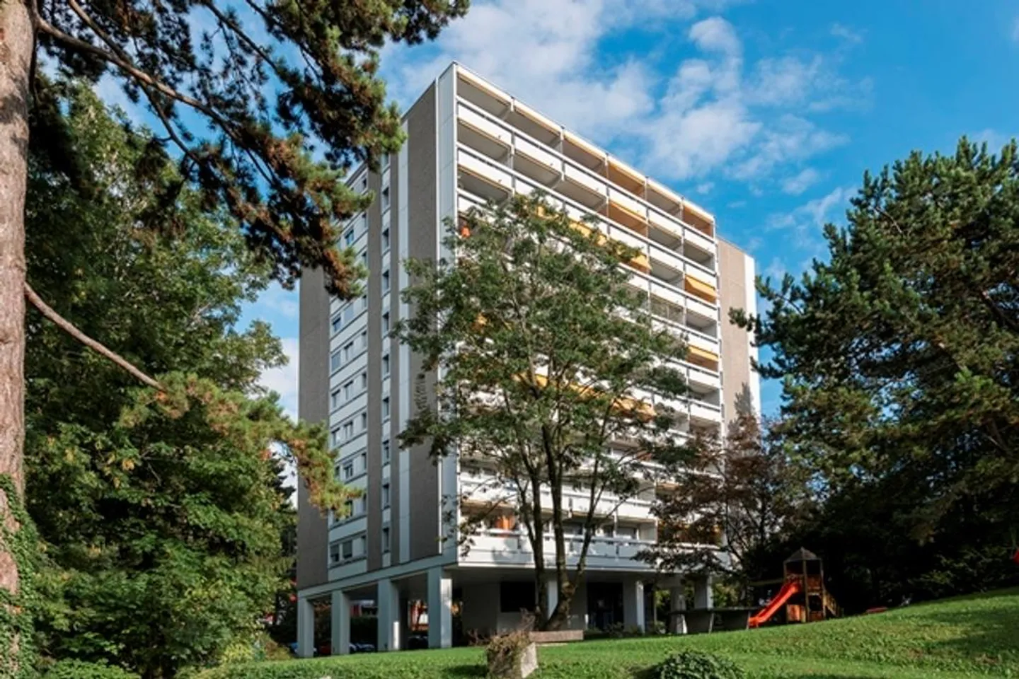 A louer place de parc intérieure - Photo 1 sur 1