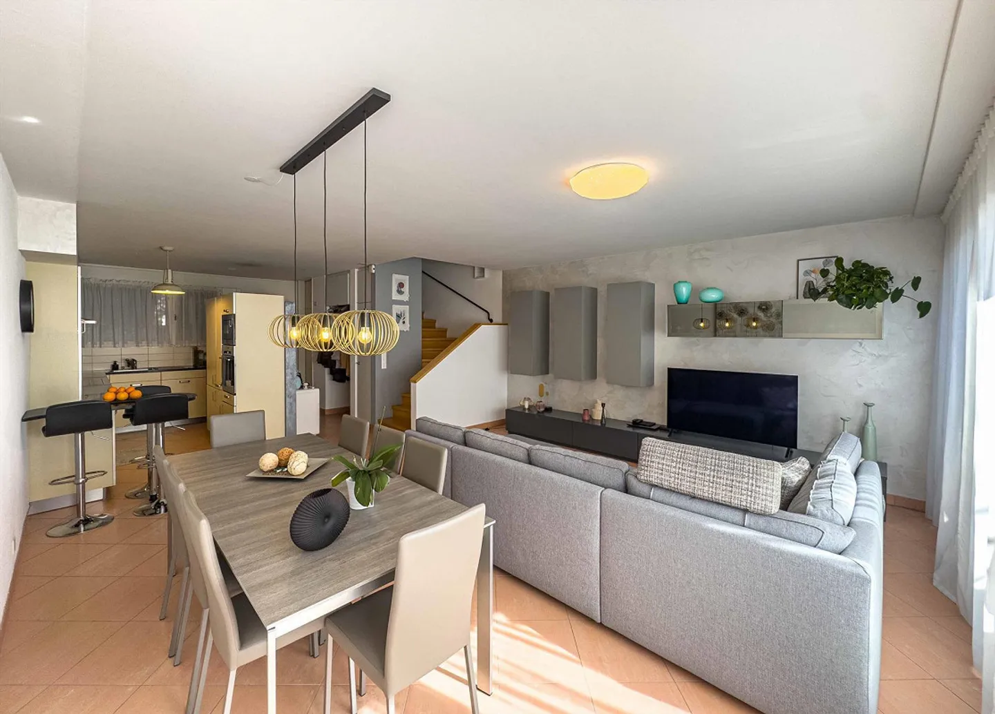 Wohnung 4.5 Zimmer in der Nähe des Sees in Minusio - Foto 2 von 15
