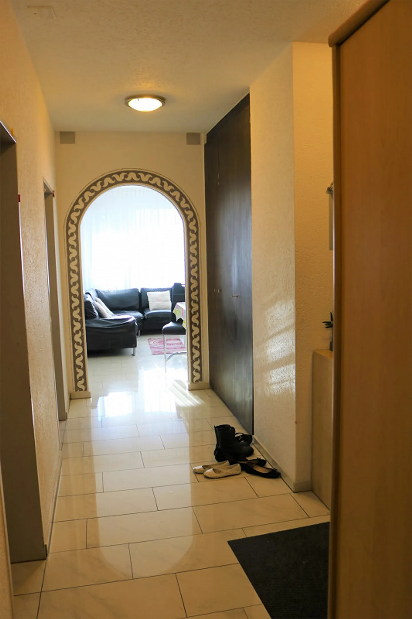 Appartement de 5,5 pièces au 3ème étage - Photo 2 sur 12