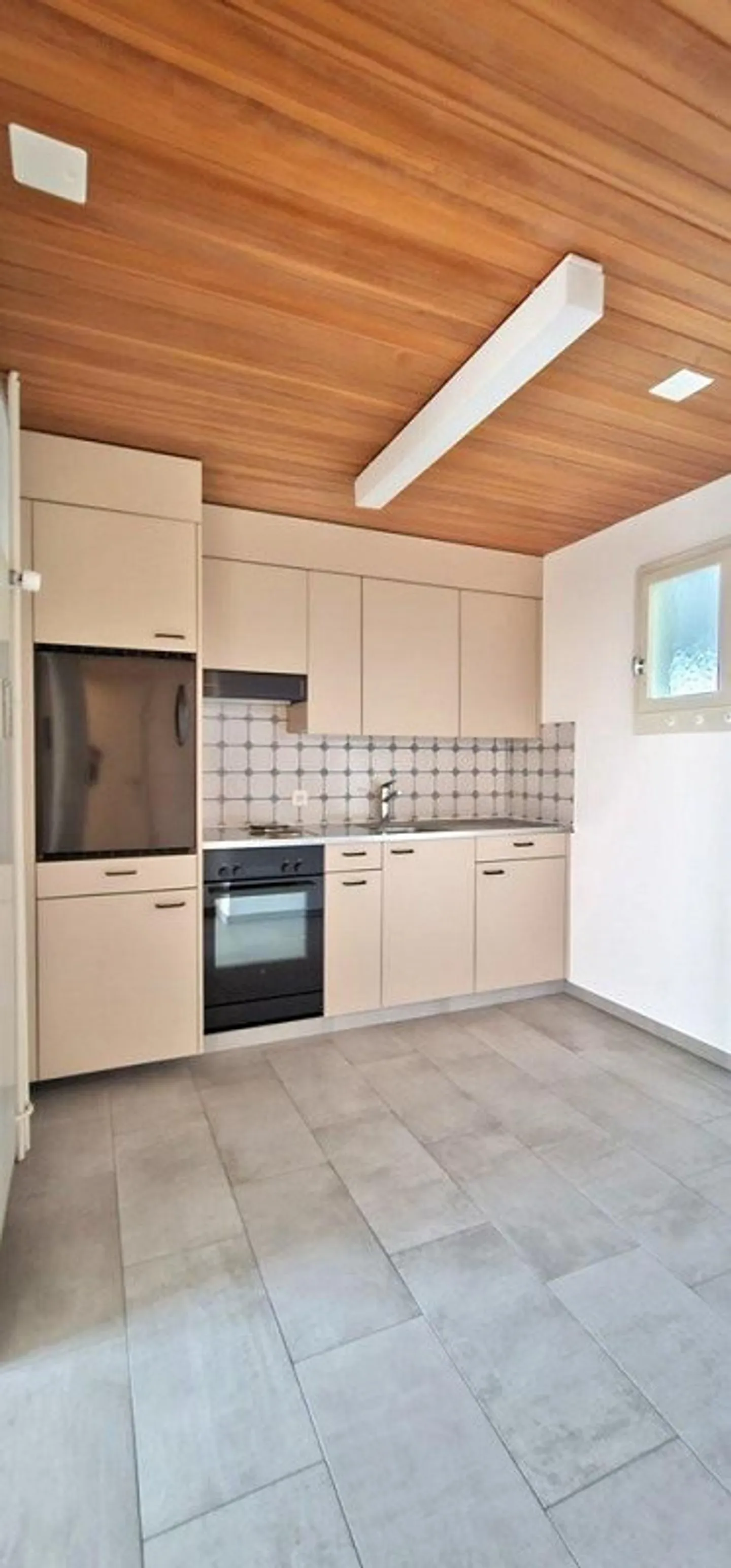 A few minutes walk from the city center - Photo 3 of 9