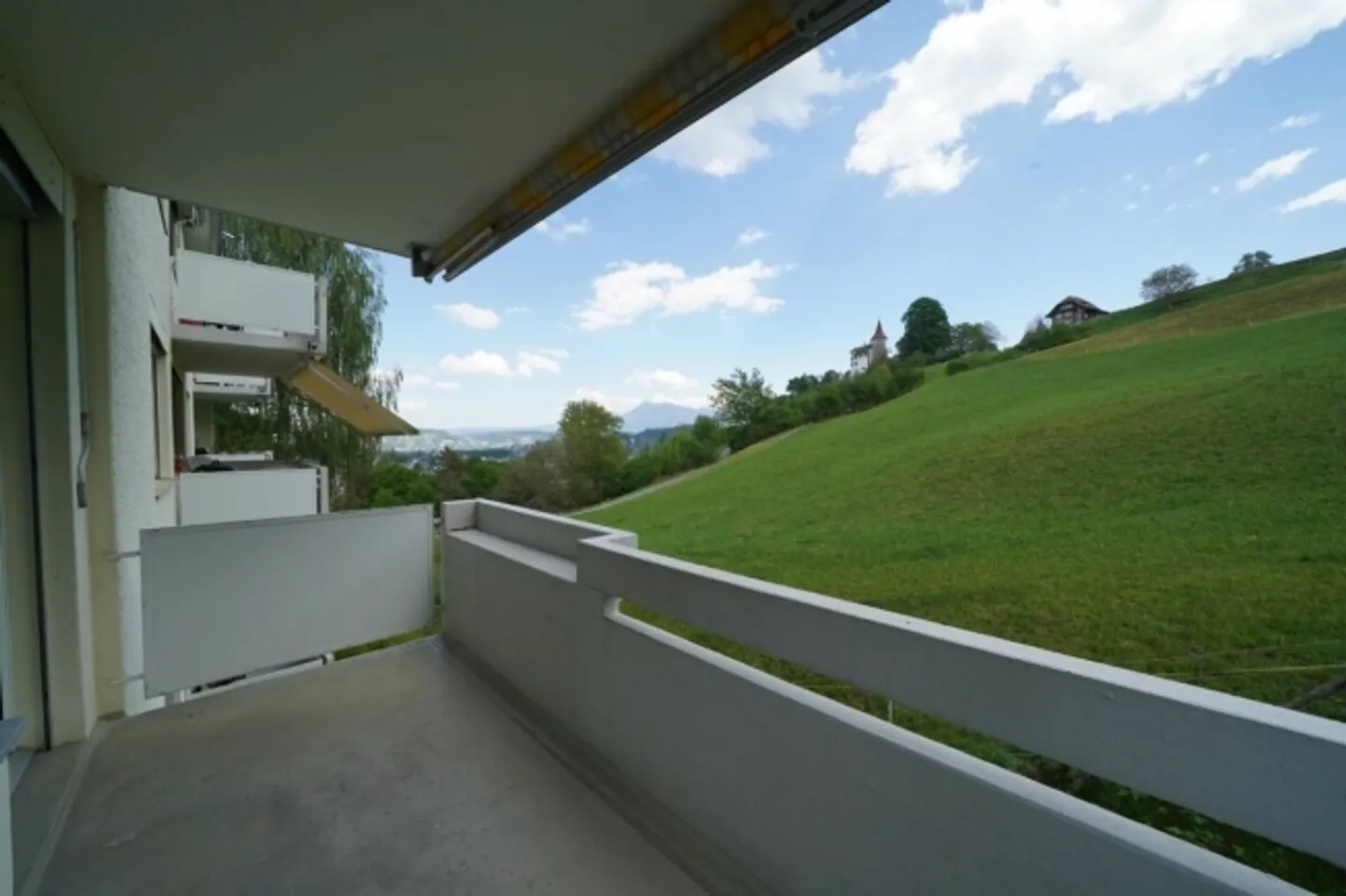 «Charmante 4.5-Zimmerwohnung im Grünen» - Photo 5 sur 10