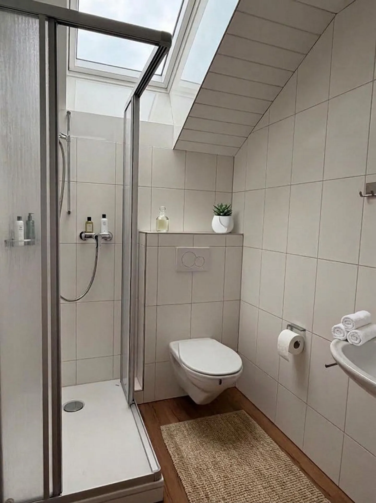 Your new dream home with 1 free month of net rent - Photo 6 of 9