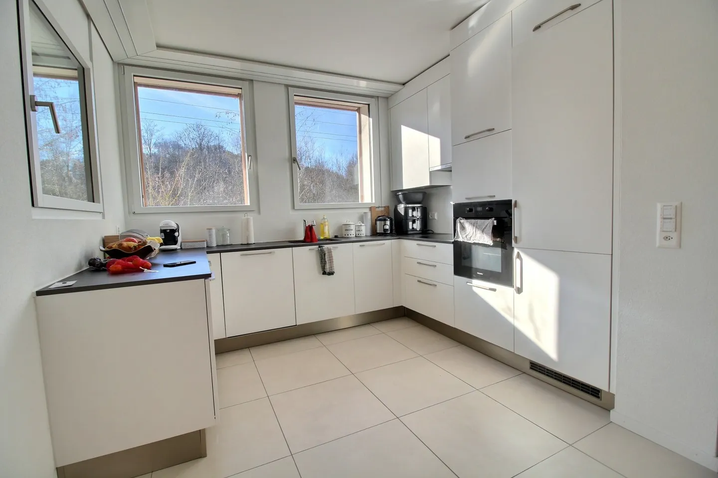 Geräumige Wohnung im Erdgeschoss - Foto 2 von 11