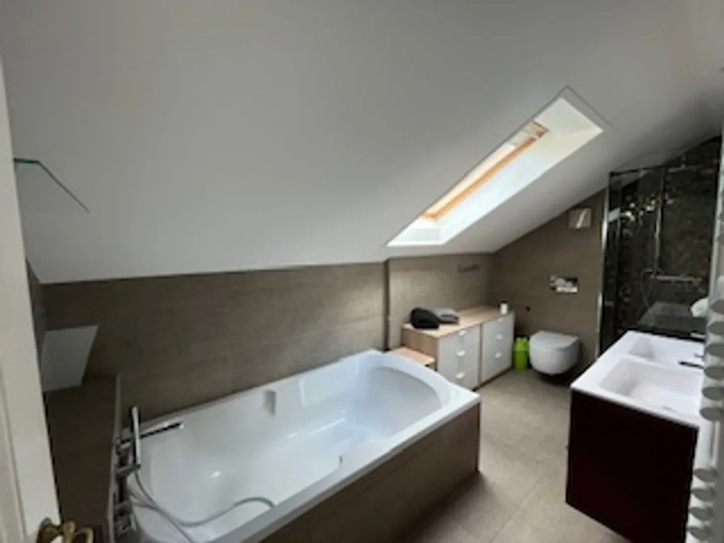 9-Zimmer-Haus - Foto 8 von 8