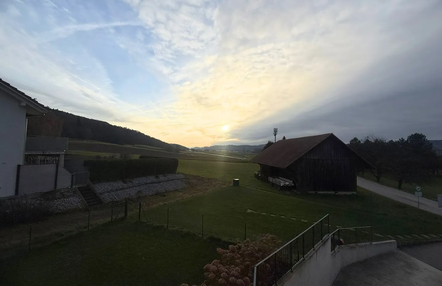 Prächtige 4,5-Zimmer-Wohnung in Trey - Neubau 2021 - Foto 19 von 21