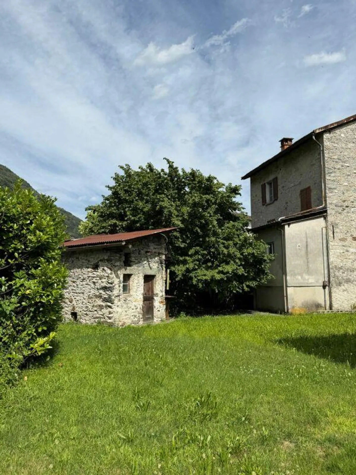 Rustique dans le noyau avec d'excellentes perspectives de valorisation, Cugnasco - Photo 2 sur 4