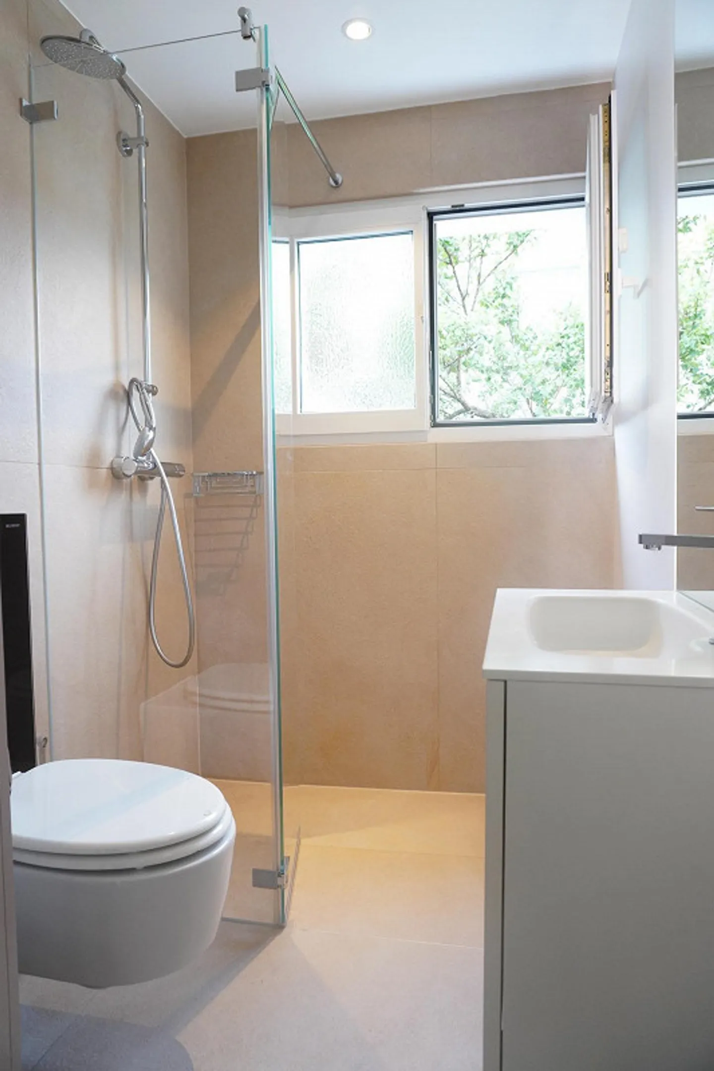 Casa unifamiliare con molti extra - Foto 5 di 24