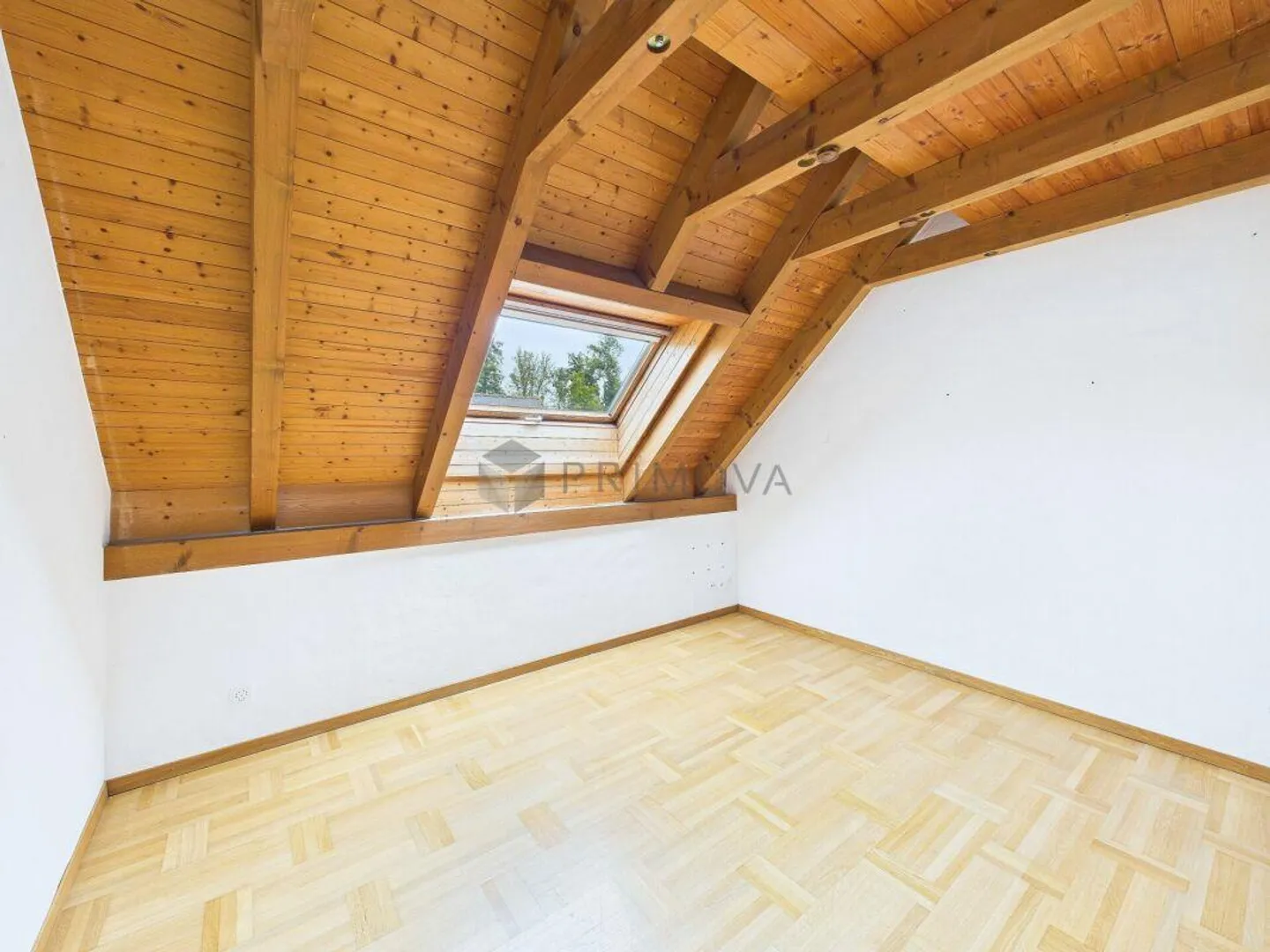 Vivre et travailler sous un même toit - Opportunité d'investissement intéressante... - Photo 9 sur 12