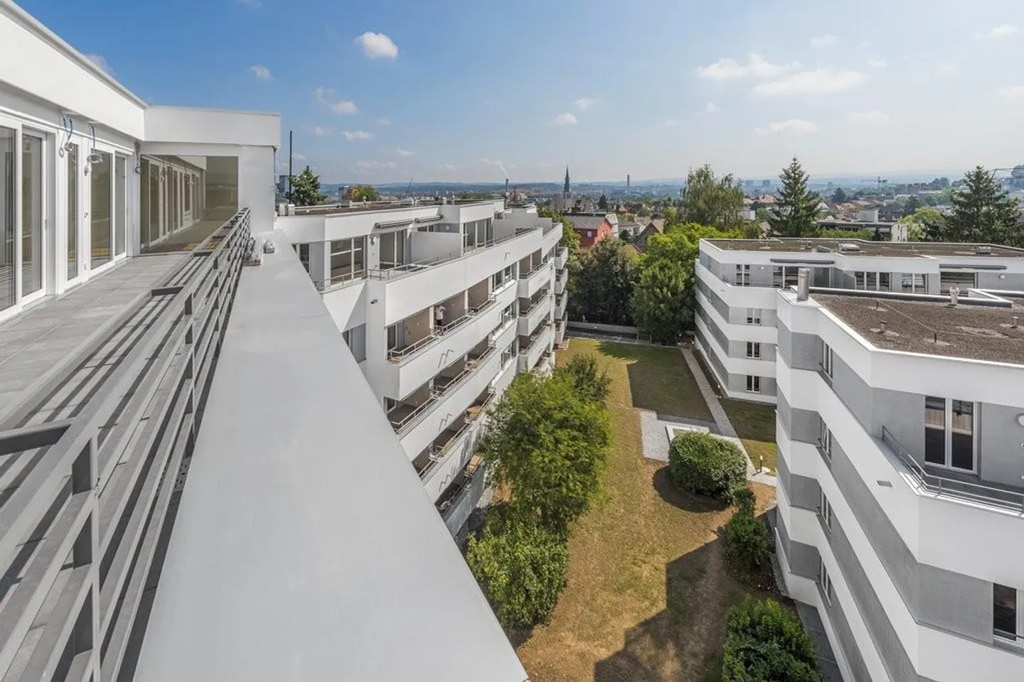 Modernes Apartment in zentraler Lage - Foto 1 von 7