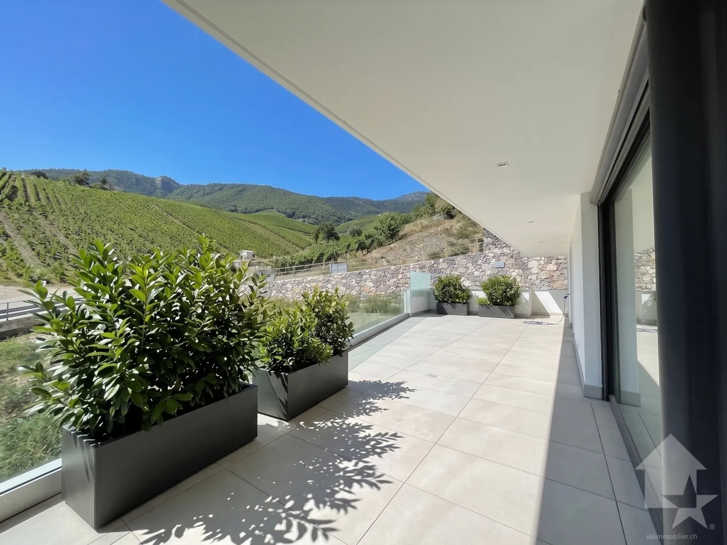 Appartement contemporain sur les hauts de Sierre avec vue panoramique - Foto 14 von 19