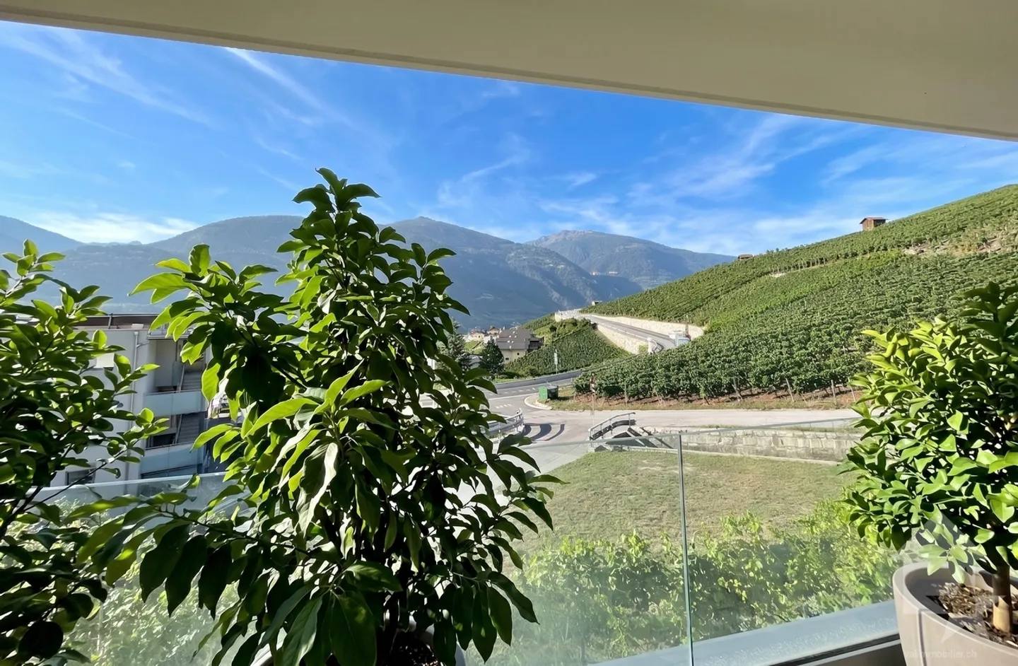 Appartement contemporain sur les hauts de Sierre avec vue panoramique - Foto 17 von 19
