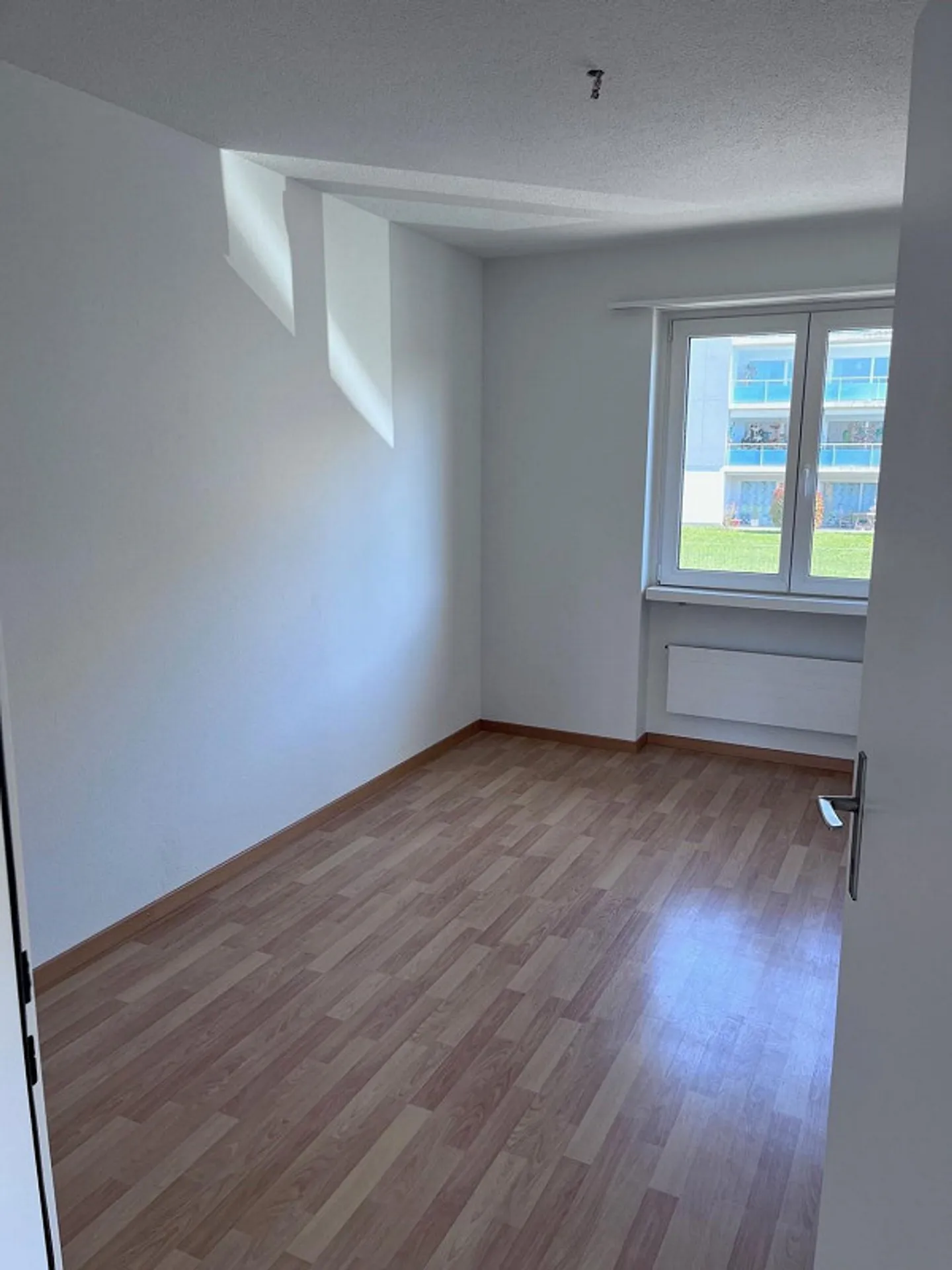 Appartamento giardino ristrutturato di 3,5 locali - Foto 5 di 9