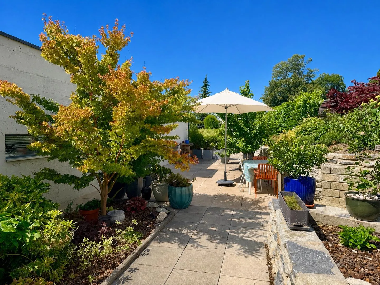 Contemporary Villa with Stunning Views - Photo 6 of 13