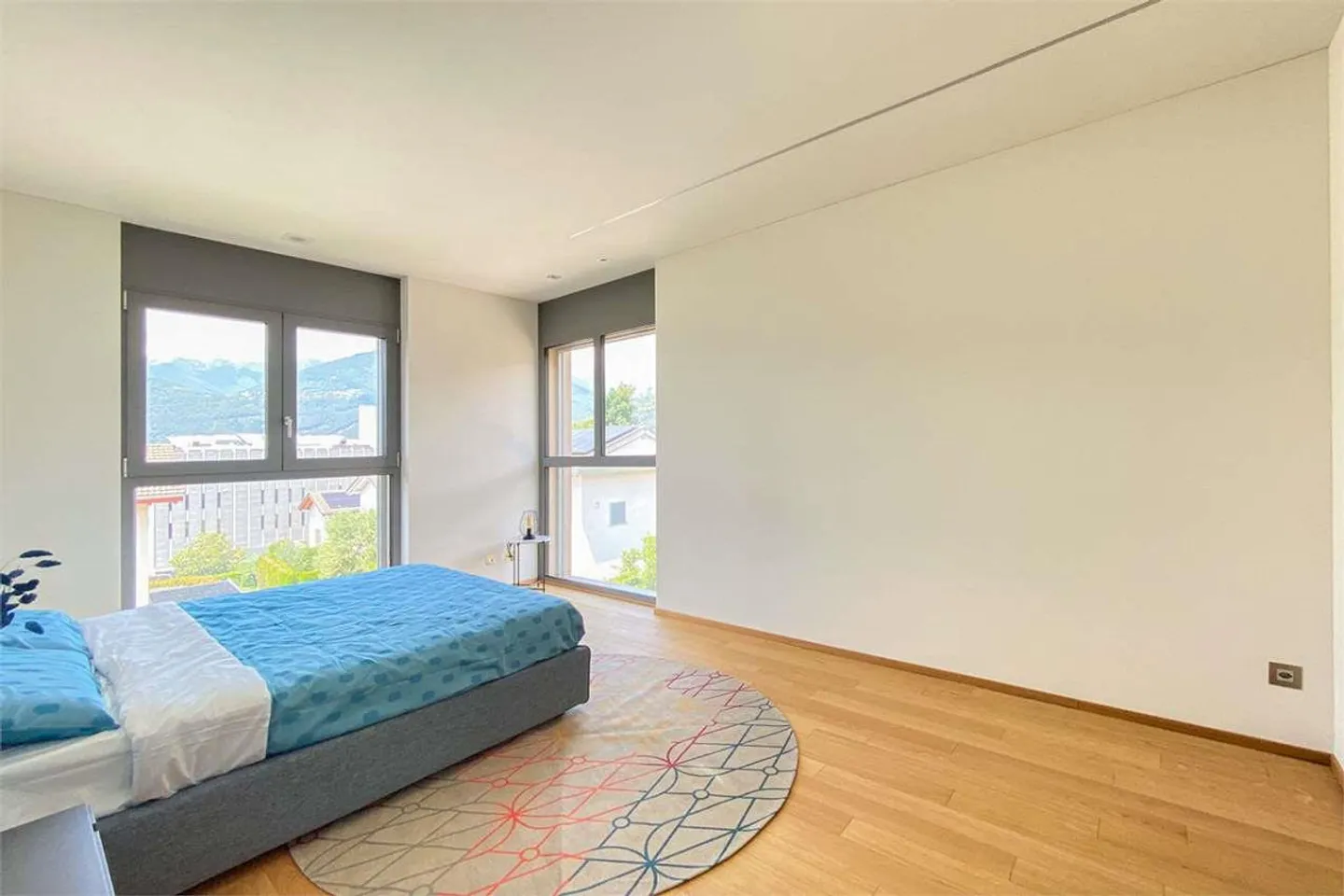 Appartamento elegante e nuovo con grande terrazza - Foto 8 di 13