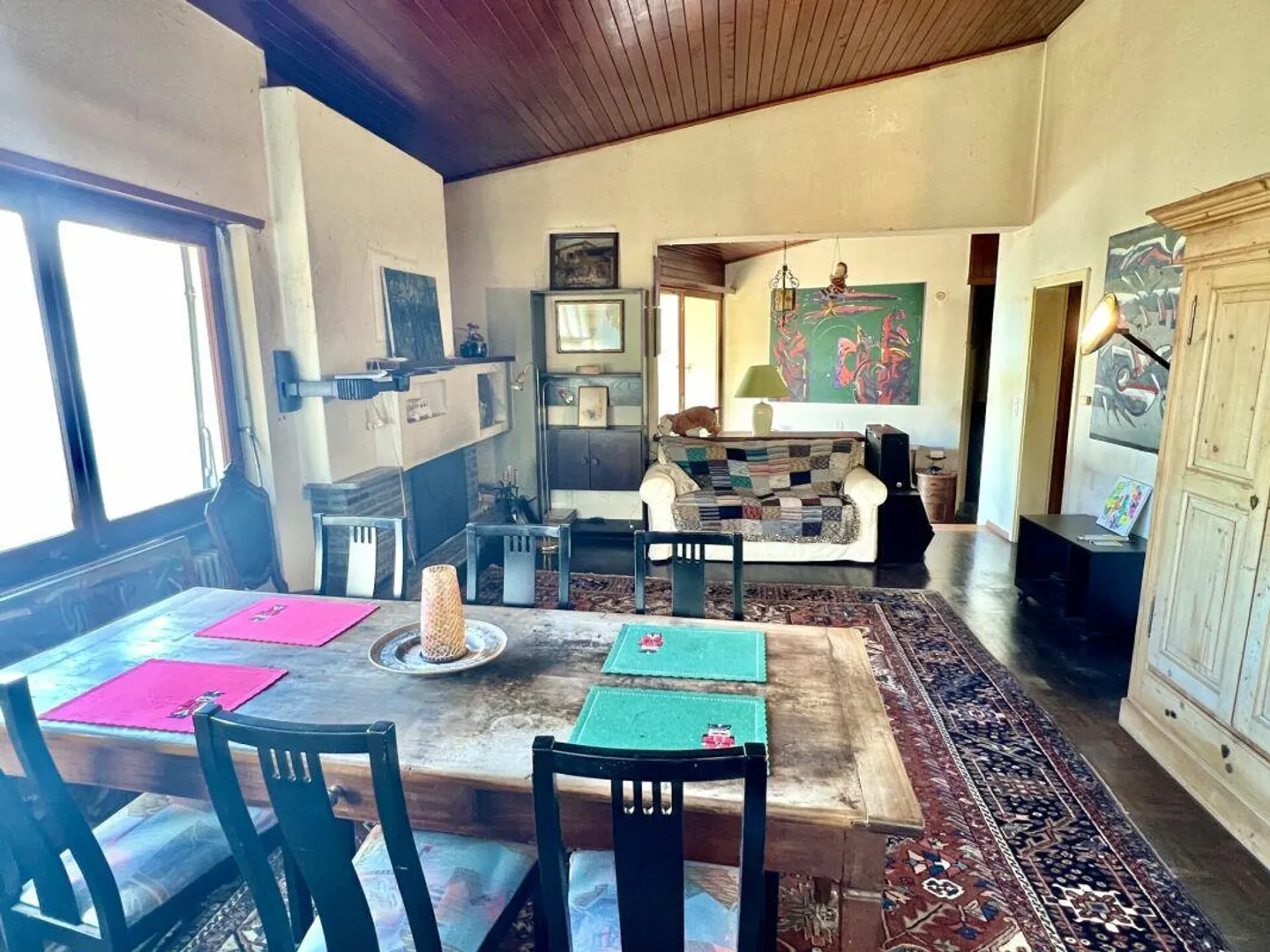 Casa unifamiliare da ristrutturare in una posizione tranquilla e isolata - Foto 5 di 12