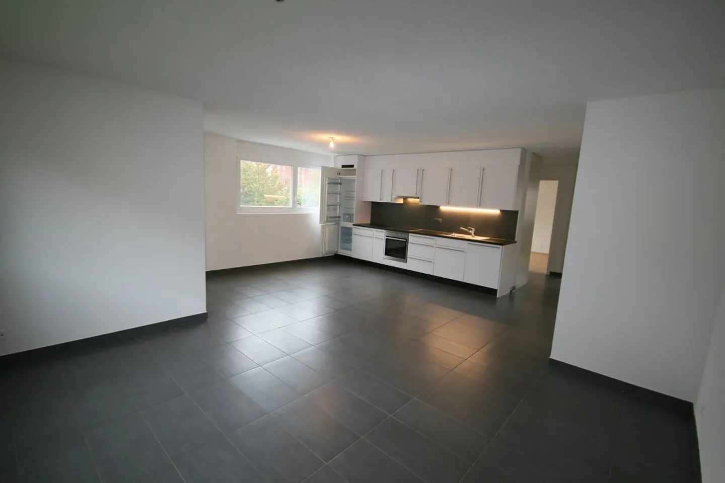 Appartamento Incantevole con Giardino - Foto 3 di 10