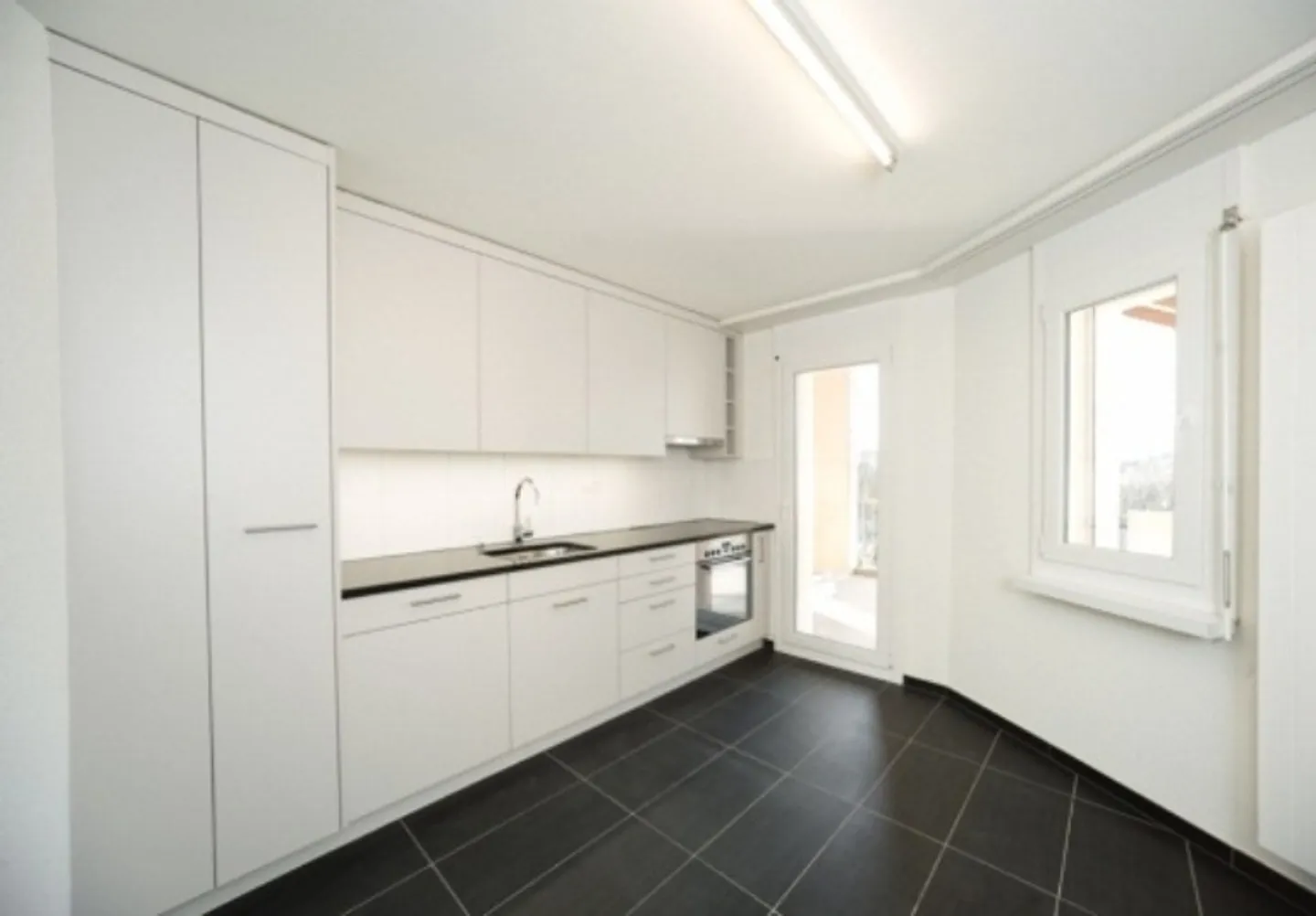 Family-friendly 4.5-room garden apartment – Your new home from March 16 - Photo 3 of 10