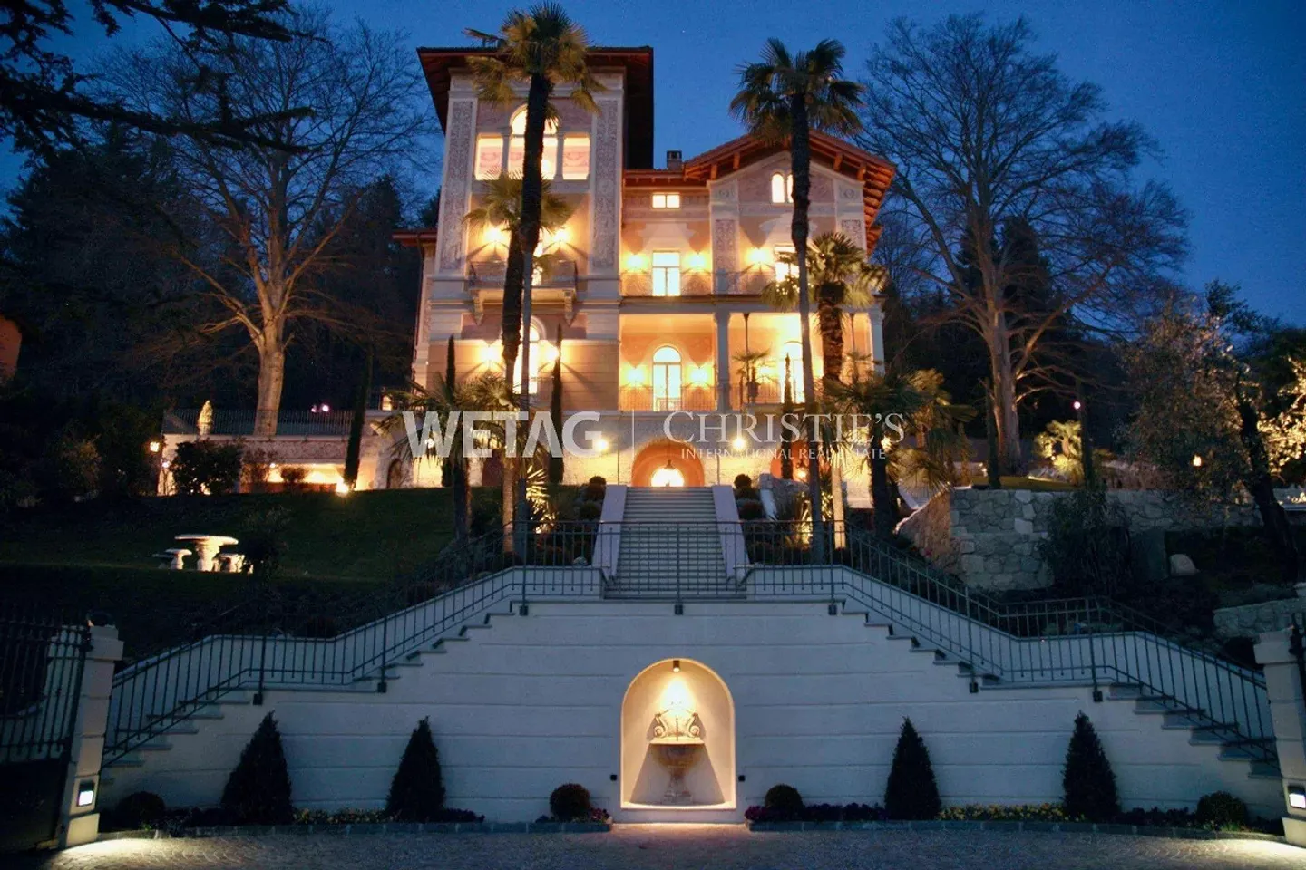 Historische Villa mit Pool in Curio - Foto 1 von 13