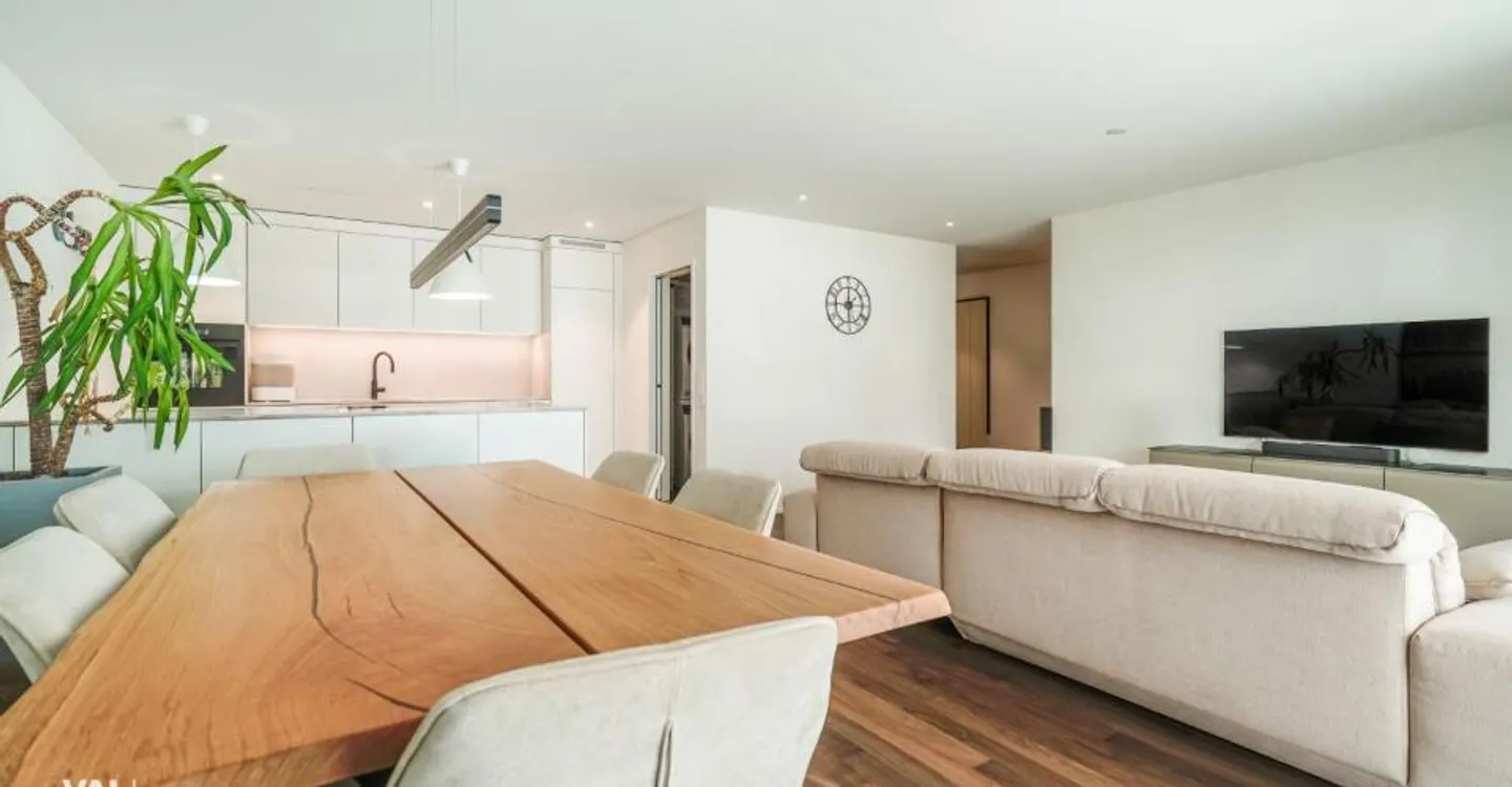 High-quality 3.5-room garden apartment with smart home and private fitness room - Photo 1 of 9