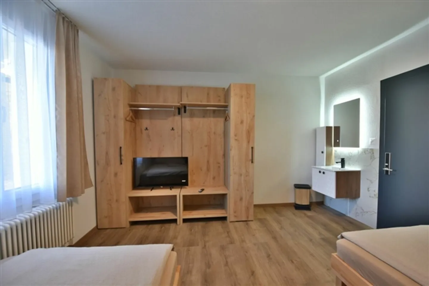 Furnished Studio Rooms for Short or Long Term Rent! - Photo 4 of 13