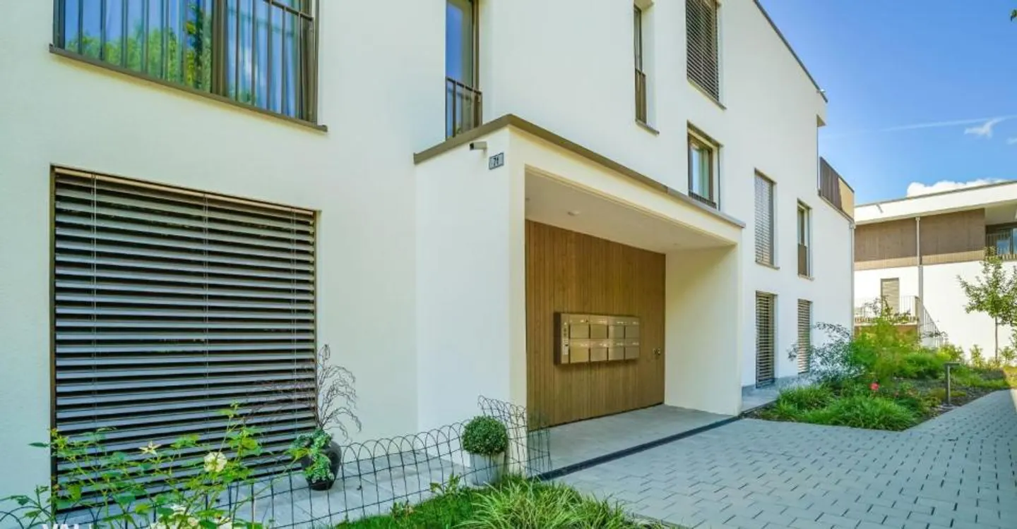 High-quality 3.5-room garden apartment with smart home and private fitness room - Photo 9 of 9