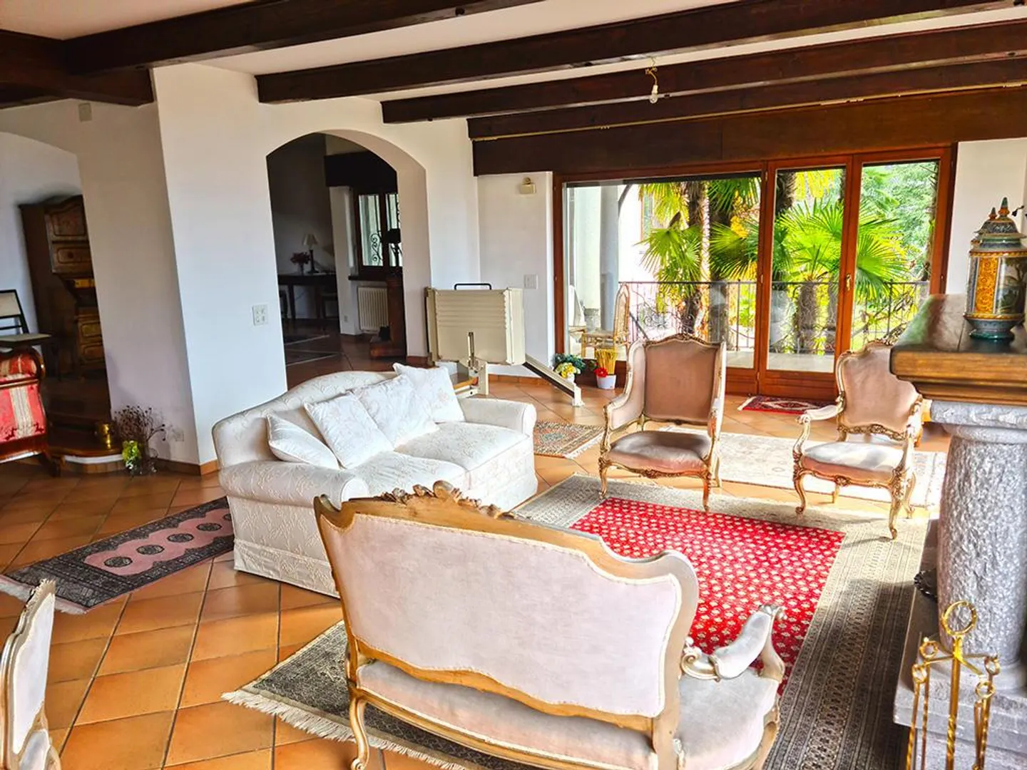 Mediterranean Villa - Photo 4 of 6