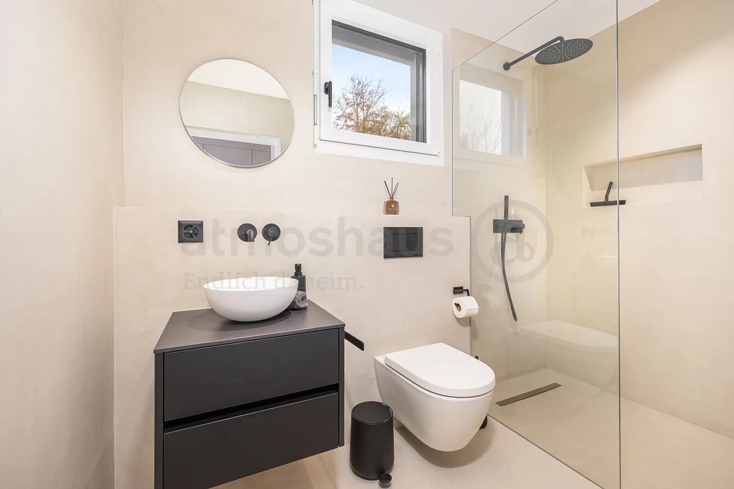Luxuriöse Attika mit Whirlpool in Dietikon - Foto 6 von 9