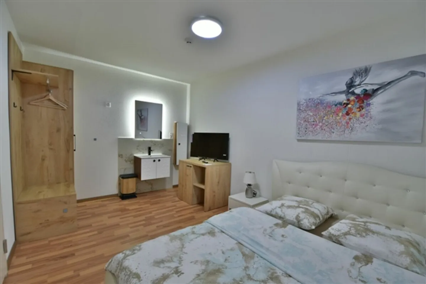 Furnished Studio Rooms for Short or Long Term Rent! - Photo 9 of 13