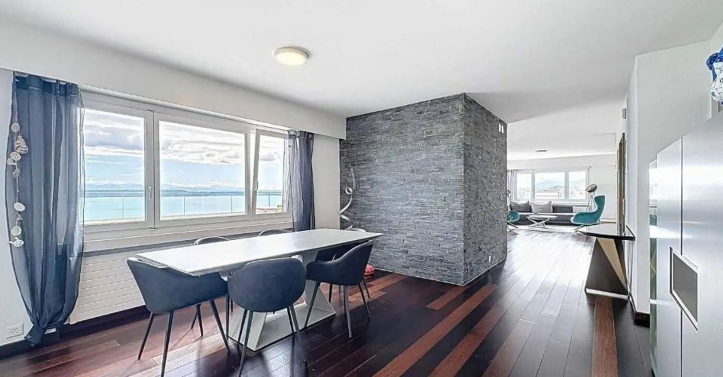 Luxuriöse Penthouse mit 6,5 Zimmern mit Blick auf den See und die Berge - Foto 3 von 4