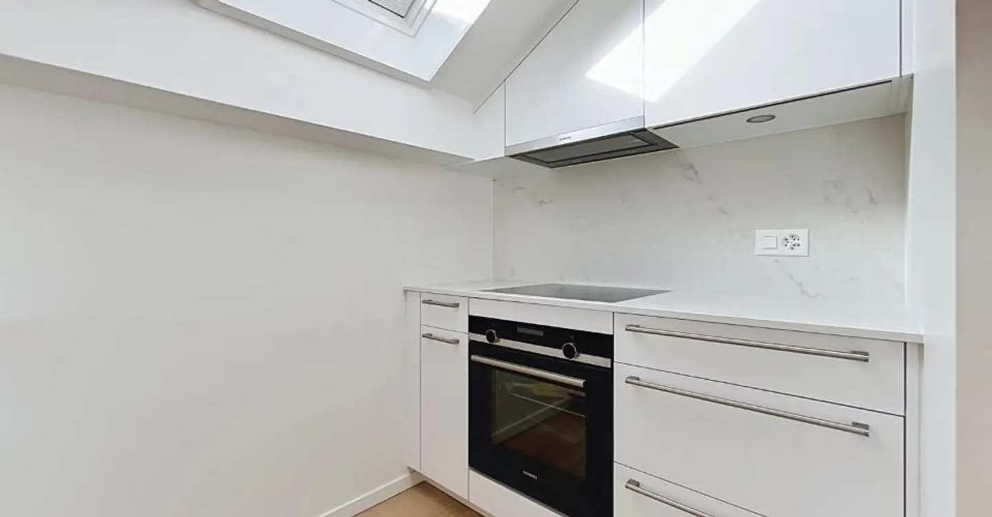 Appartement Élégant Rénové - Photo 5 sur 12