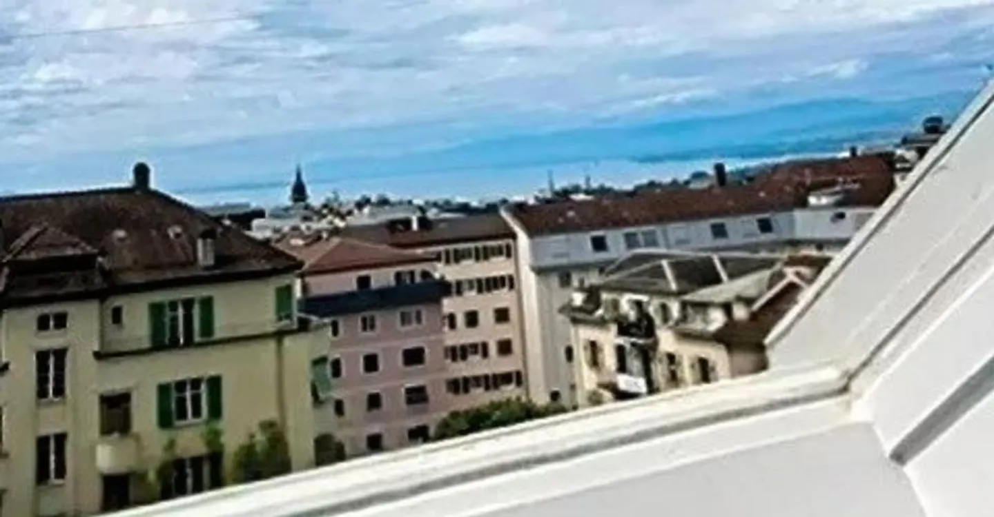 Appartement Élégant Rénové - Photo 2 sur 12