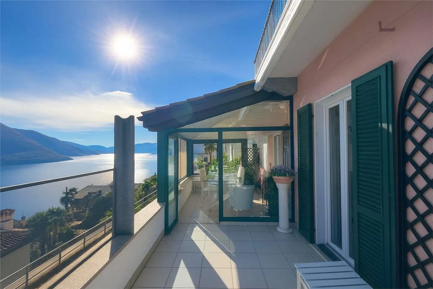 Brissago - Mediterraneische Villa mit Seeblick in Brissago - Foto 10 von 13