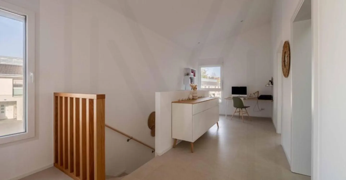 Magnifica villa familiare di 4,5 locali - Un rifugio di tranquillità vicino a tutti i servizi - Foto 8 di 13