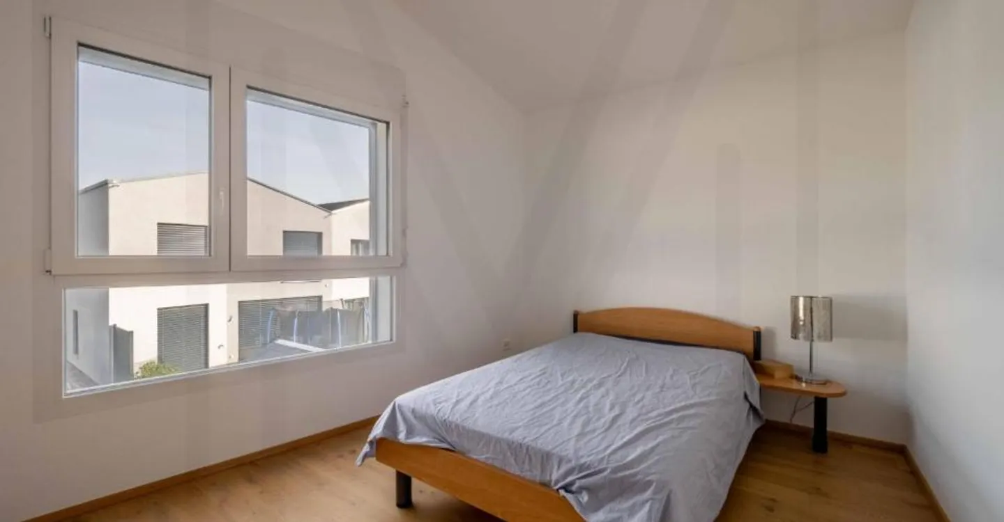Magnifica villa familiare di 4,5 locali - Un rifugio di tranquillità vicino a tutti i servizi - Foto 11 di 13